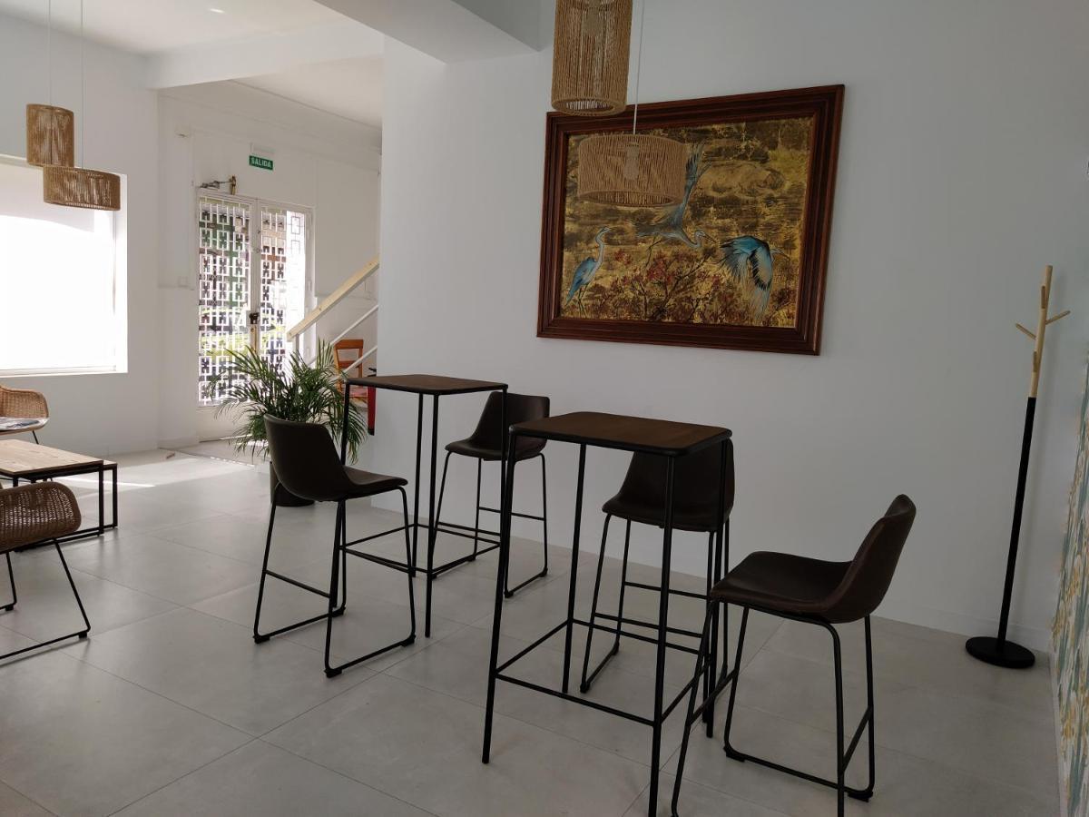 Hostal Tropical Motril Bagian luar foto