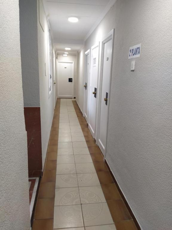 Hostal Tropical Motril Bagian luar foto