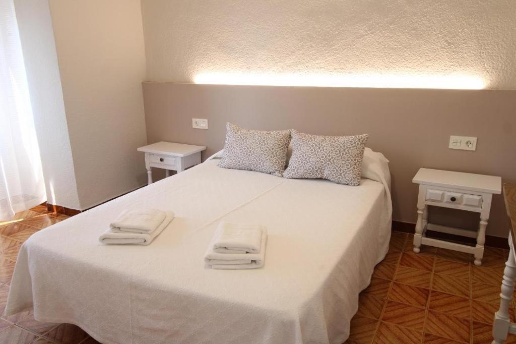 Hostal Tropical Motril Bagian luar foto